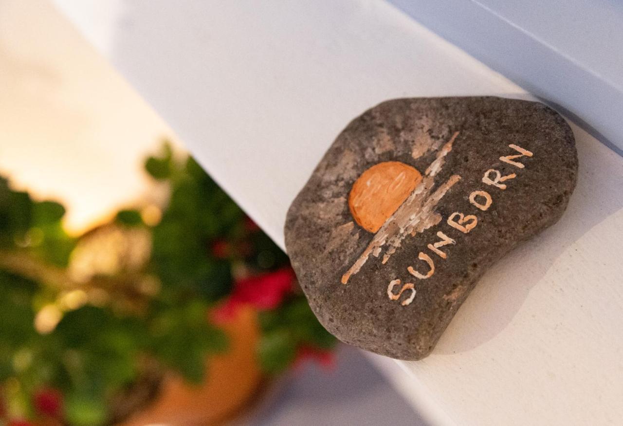 Sunborn Oia Suites Exterior foto